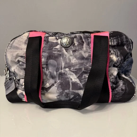 lululemon athletica | Bags | Lululemon Athletica Black And Pink Womens Bag | Poshmark lululemon athletica | Bags | Lululemon Athletica Black And Pink Womens Bag | Poshmark